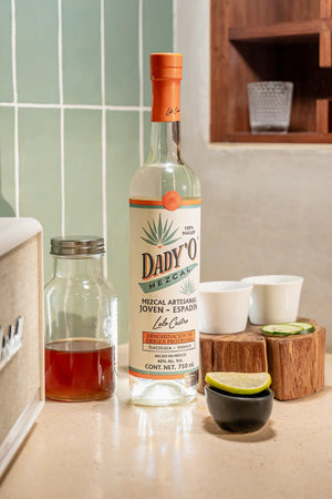 DADY’O MEZCAL – JOVEN ESPADÍN (750 mL)
